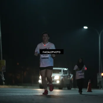Runner Photo 7767002