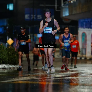 Runner Photo 7767011