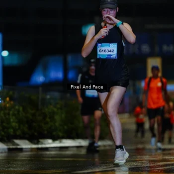 Runner Photo 7767043