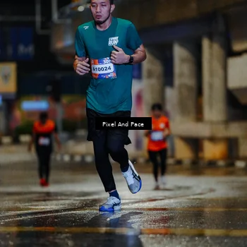 Runner Photo 7767074