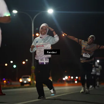 Runner Photo 7767090