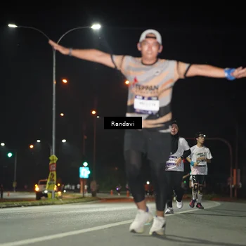 Runner Photo 7767107
