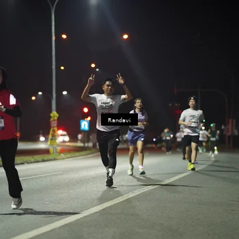Runner Photo 7767233