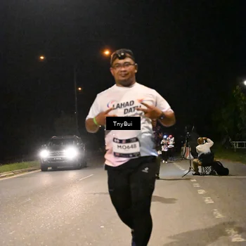 Runner Photo 7767273