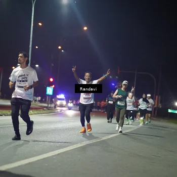 Runner Photo 7767299