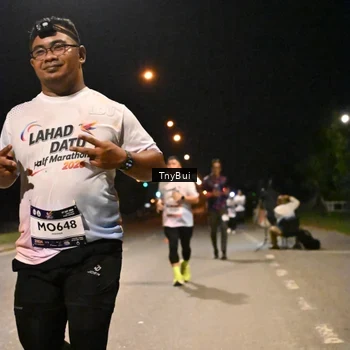 Runner Photo 7767317
