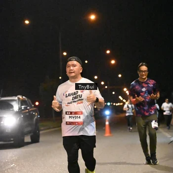 Runner Photo 7767320