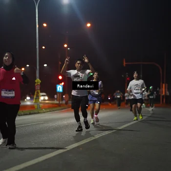 Runner Photo 7767358