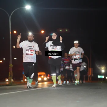 Runner Photo 7767422