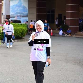 Runner Photo 7767470