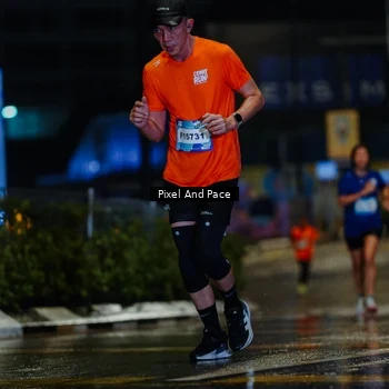 Runner Photo 7767487
