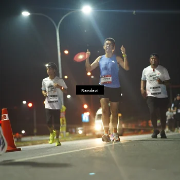 Runner Photo 7767503