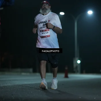 Runner Photo 7767563