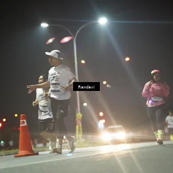 Runner Photo 7767574