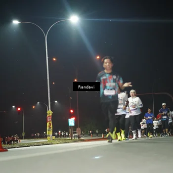 Runner Photo 7767625
