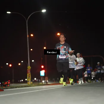 Runner Photo 7767626