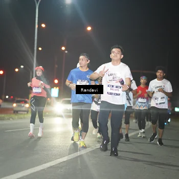 Runner Photo 7767683