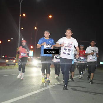 Runner Photo 7767686