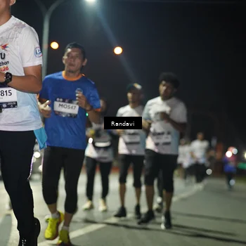 Runner Photo 7767698