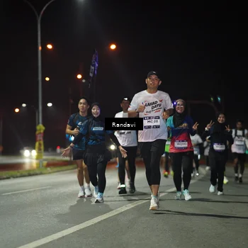 Runner Photo 7767831