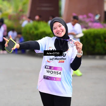 Runner Photo 7767847