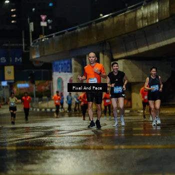 Runner Photo 7767891