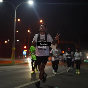 Runner Photo 7767908