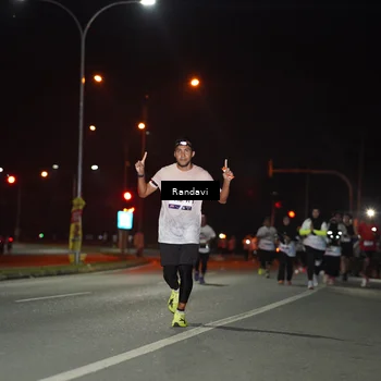Runner Photo 7768027