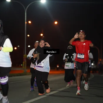 Runner Photo 7768059