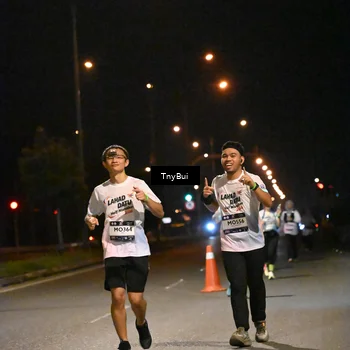 Runner Photo 7768074