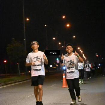Runner Photo 7768085