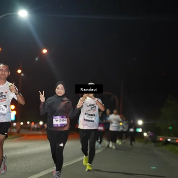 Runner Photo 7768090