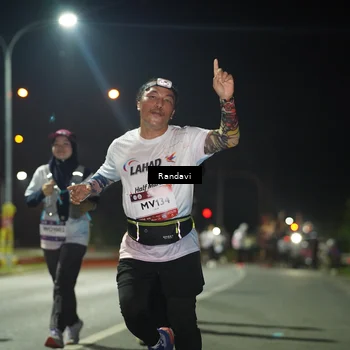 Runner Photo 7768091