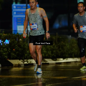 Runner Photo 7768092