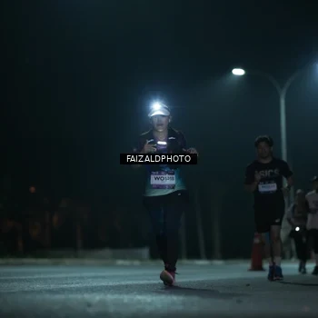 Runner Photo 7768101