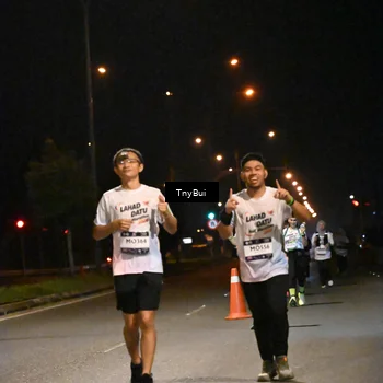 Runner Photo 7768154
