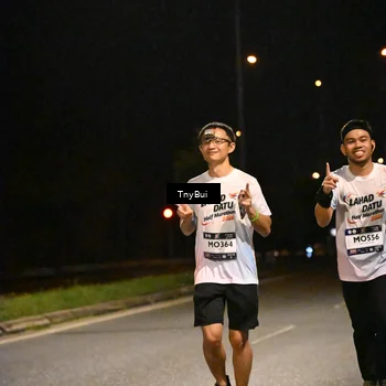 Runner Photo 7768156