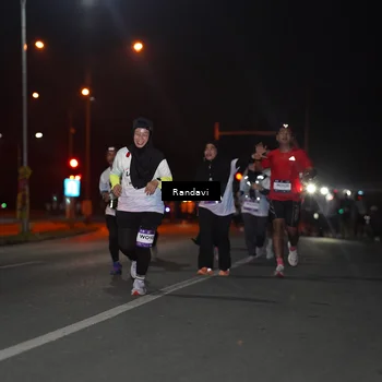 Runner Photo 7768172