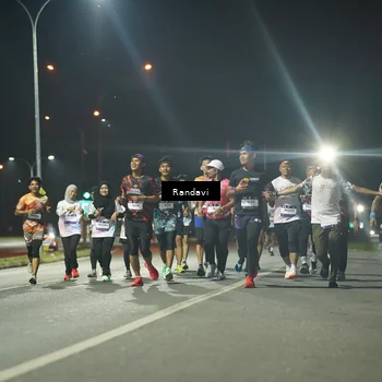 Runner Photo 7768178