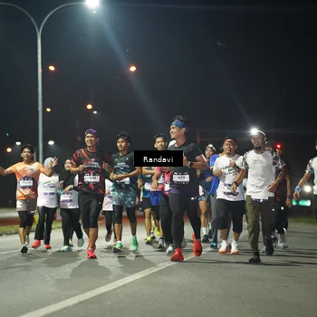 Runner Photo 7768206