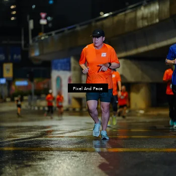 Runner Photo 7768232