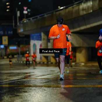 Runner Photo 7768235