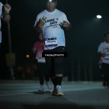 Runner Photo 7768291