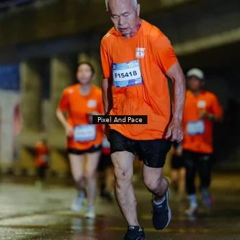 Runner Photo 7768294