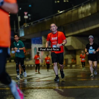 Runner Photo 7768333