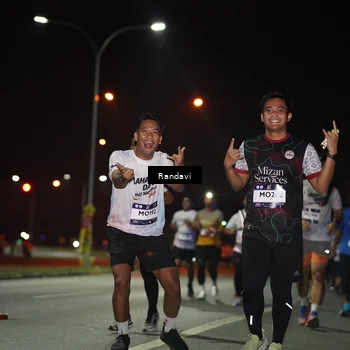 Runner Photo 7768380