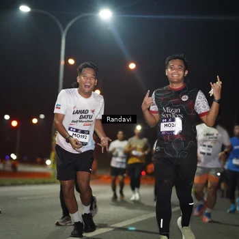 Runner Photo 7768386