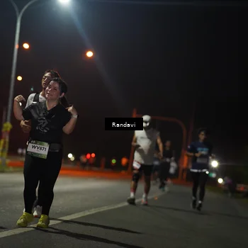 Runner Photo 7768573
