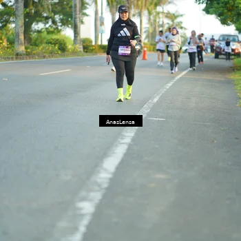 Runner Photo 7768615