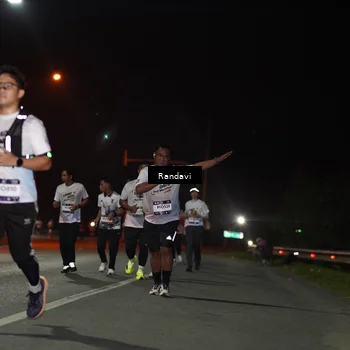 Runner Photo 7768634